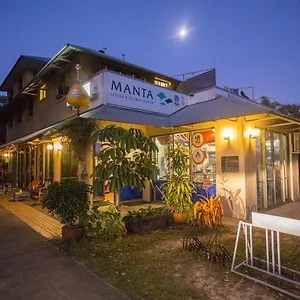 Manta Lodge & Scuba Centre Hostel